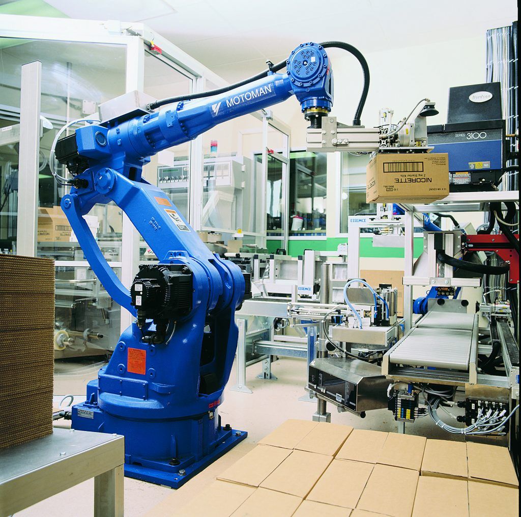 El robot colaborativo COBOT disparará la venta de robots industriales en los próximos ocho años